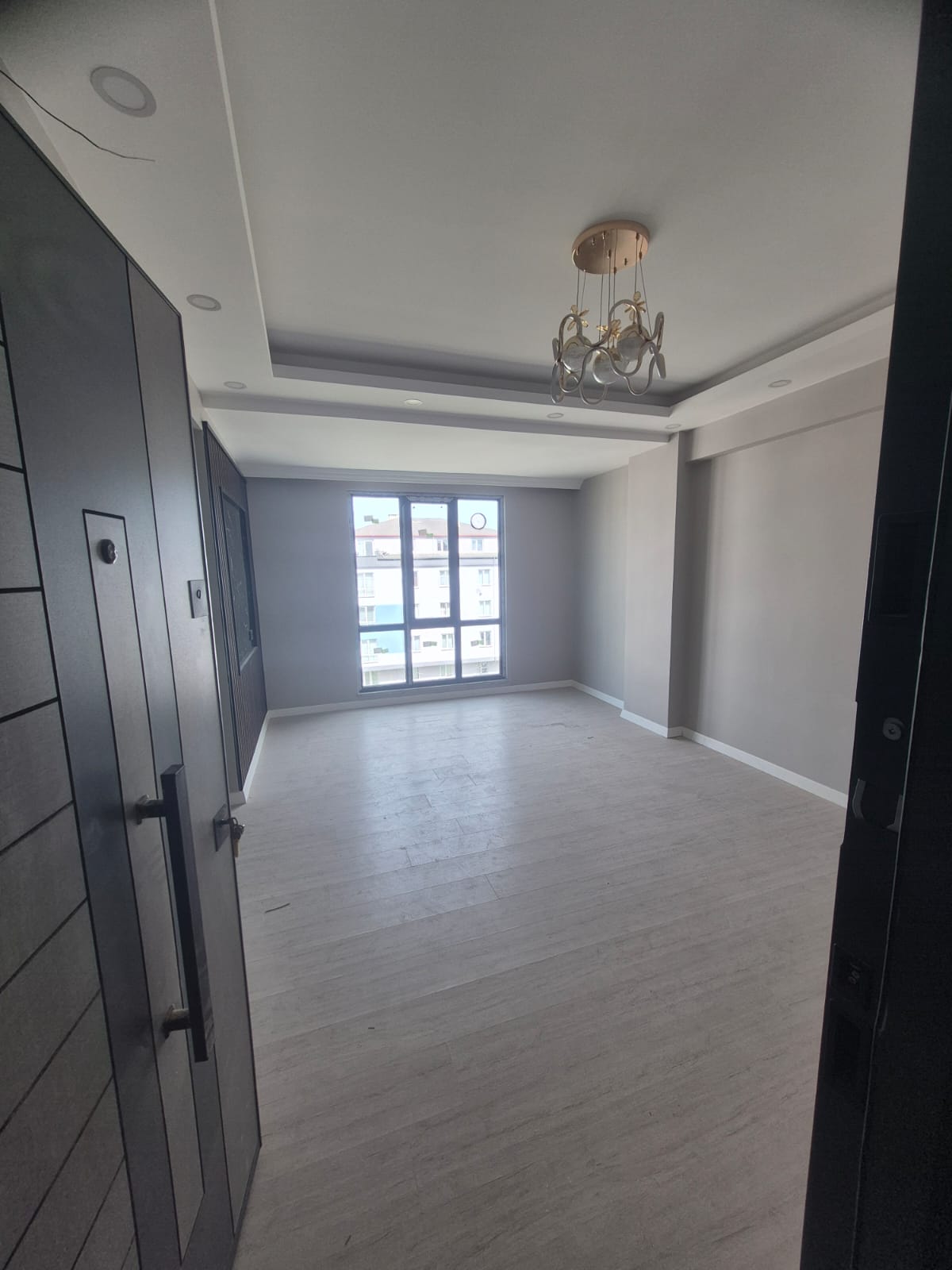 KAPAKLI BAHÇELİEVLER DE KİRALIK 1+1 DAİRE