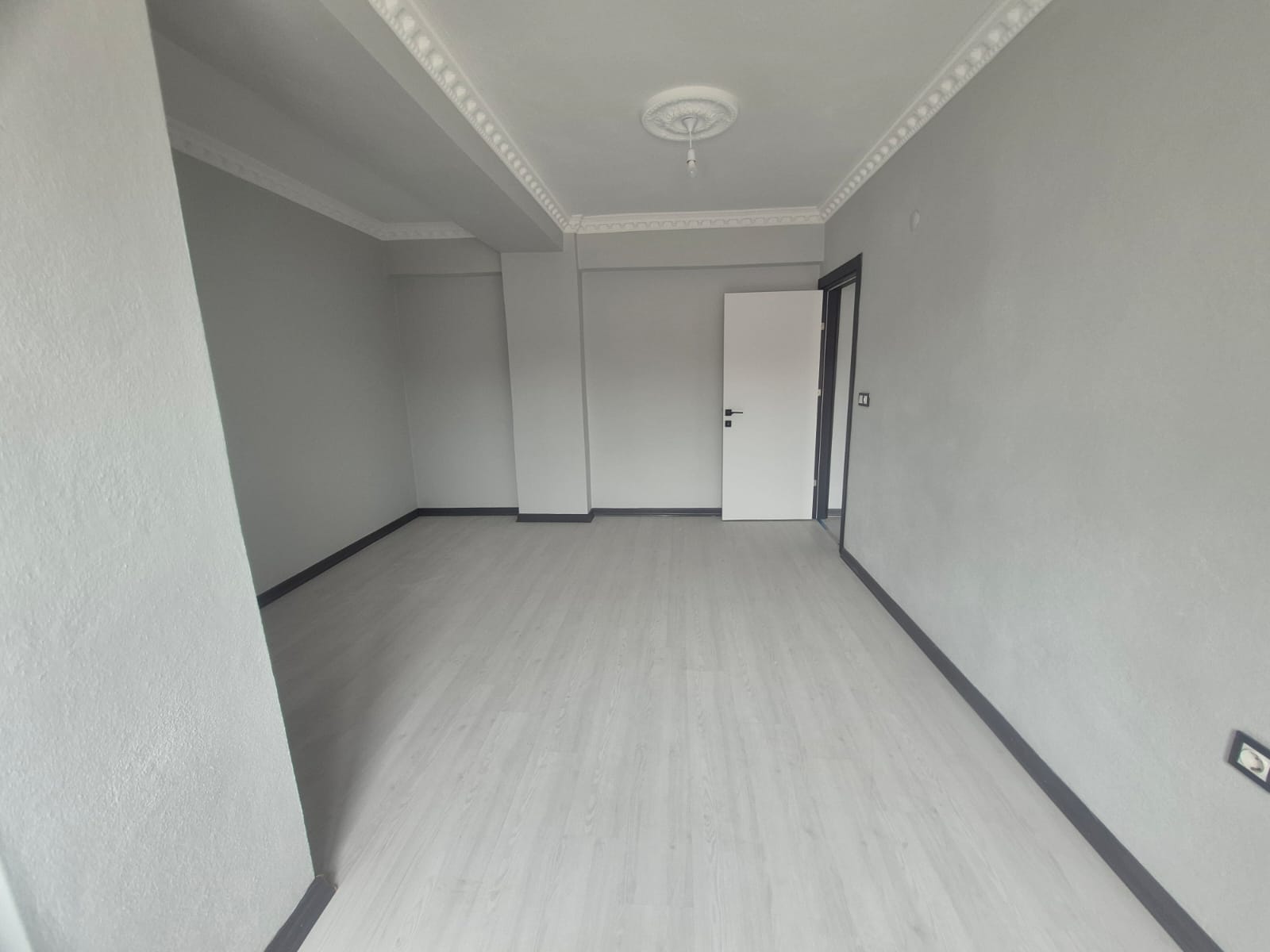 KAPAKLI KAYMAKAMLIĞI ARKASI SIFIR 2+1 DAİRE